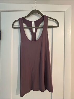 ALO Yoga Scoop Neck Racerback Tank in Mauve Plum